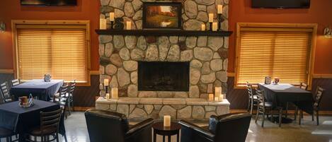 Dinner served, American cuisine, garden views