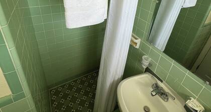 Budget Inn