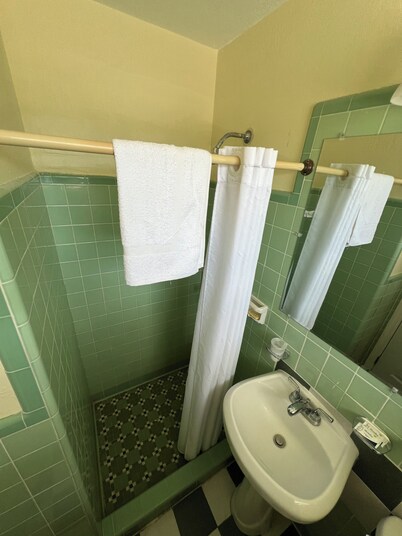 Budget Inn