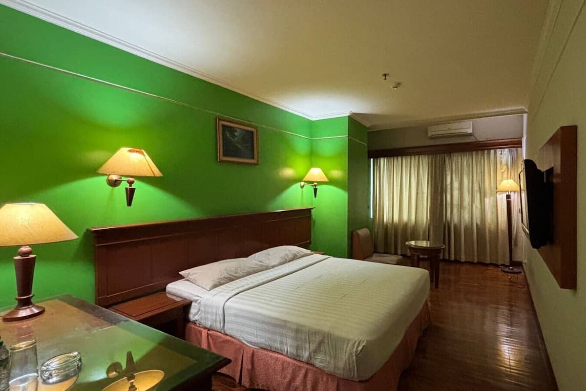 Superior Double Room, City View