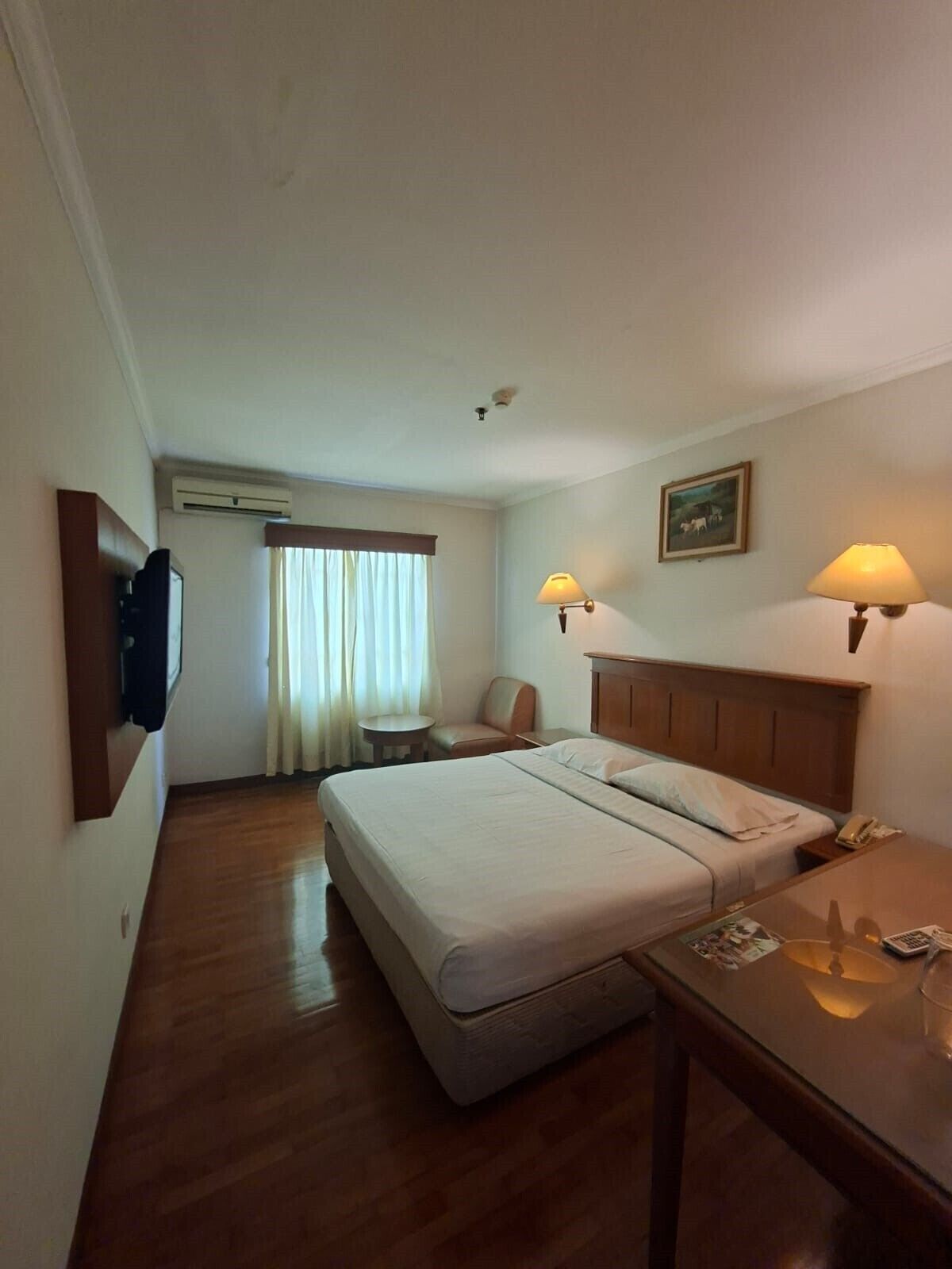 Standard Single Room, 1 Bedroom | In-room safe, desk, rollaway beds, free wired Internet