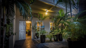 Property grounds - Blue Lime (Phnom Penh)