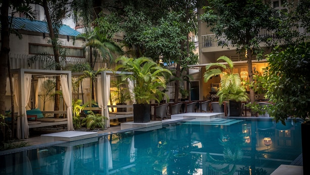 Outdoor pool - Blue Lime (Phnom Penh)