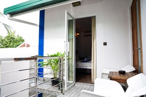 Habitación Deluxe doble | Minibar, caja fuerte, escritorio y sistema de insonorización