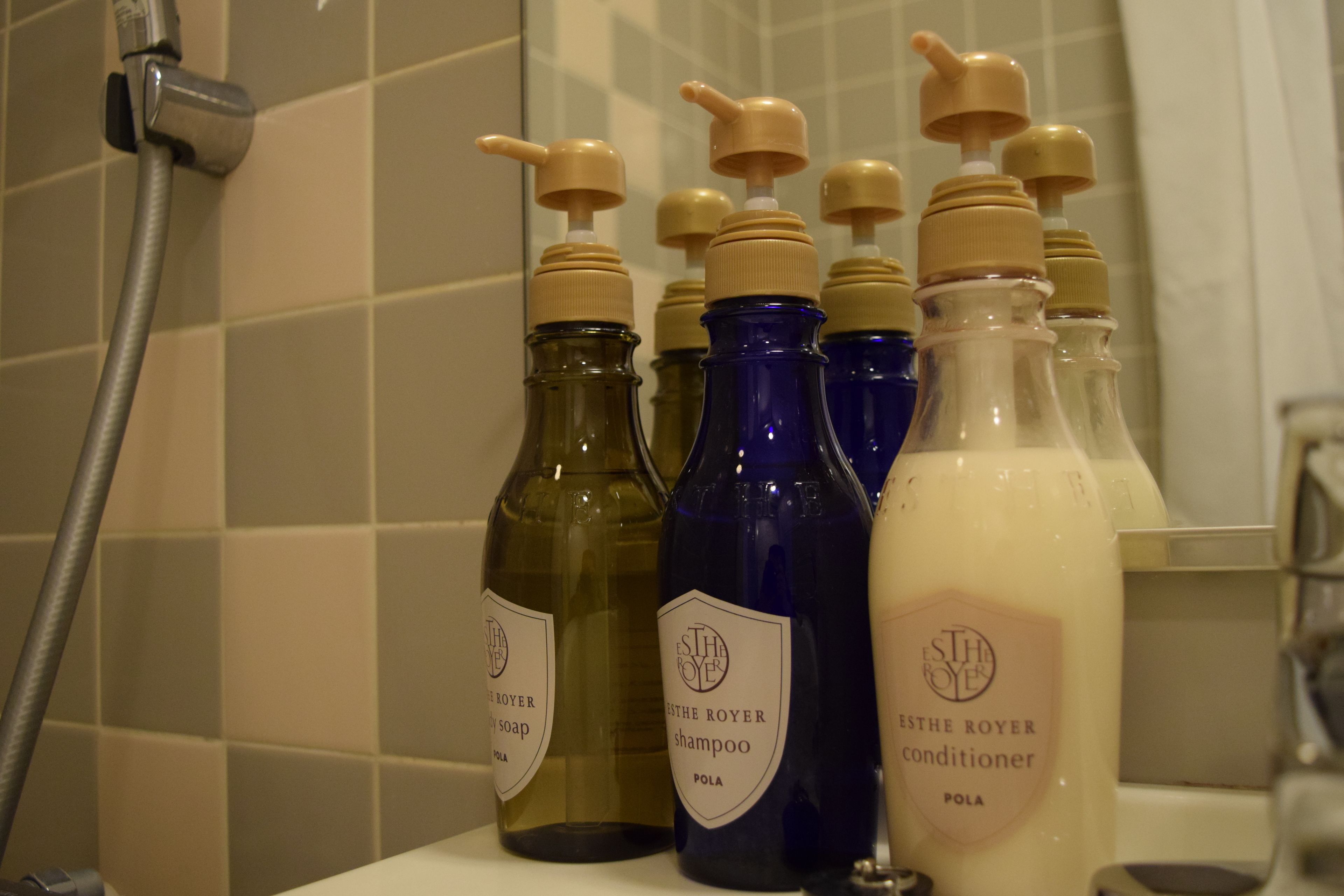 single room, women only, non smoking | bathroom | combined shower/bathtub, slippers, electronic bidet, towels