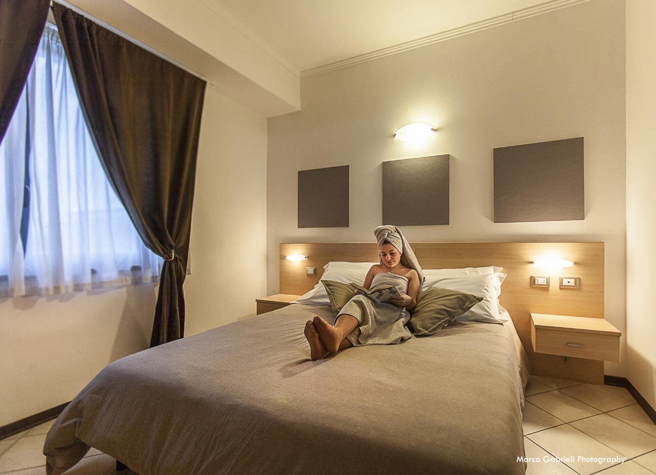 In-room safe, desk, soundproofing, cots/infant beds