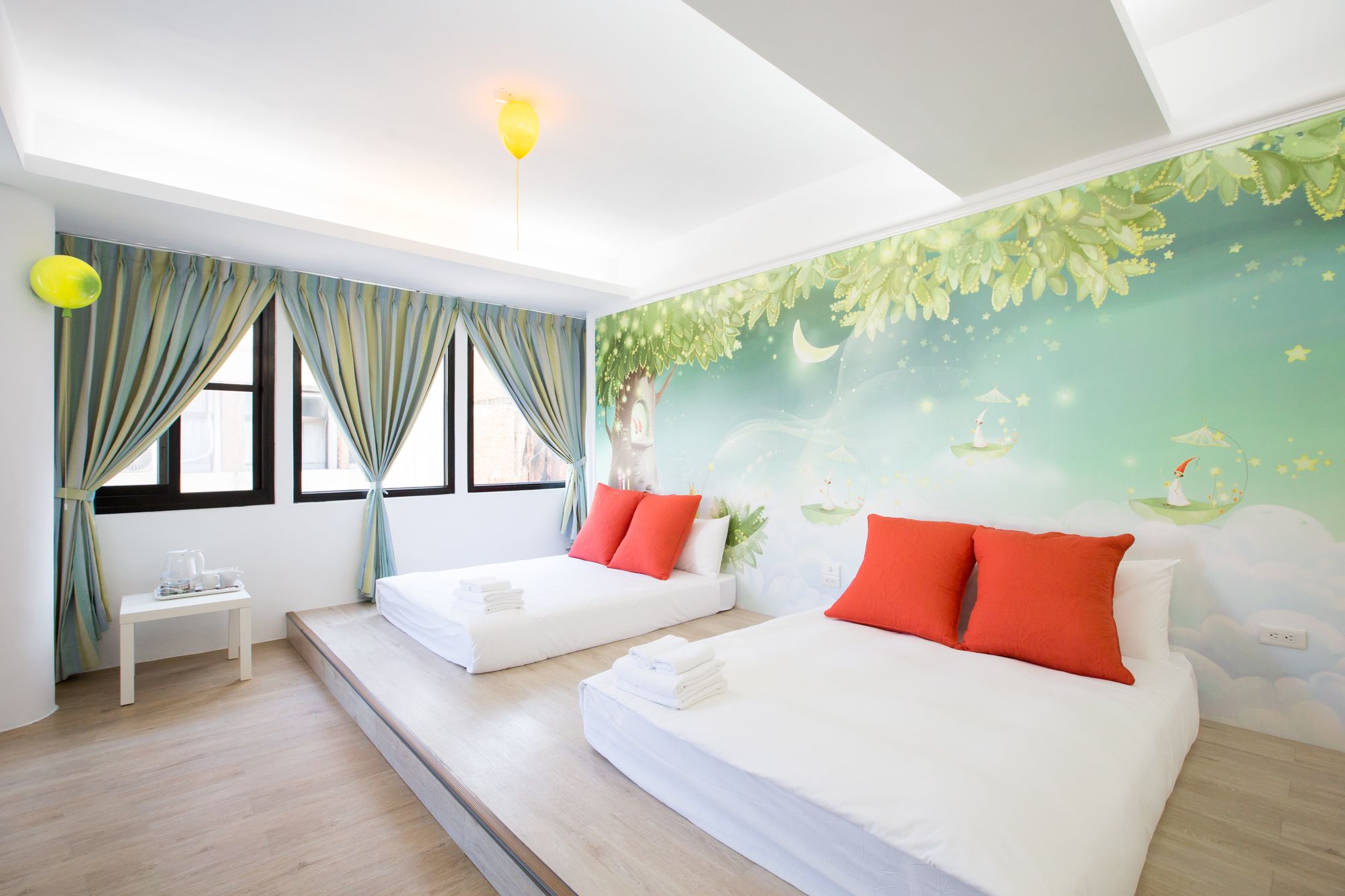 Quadruple Room | 1 bedroom, minibar, individually decorated, individually furnished