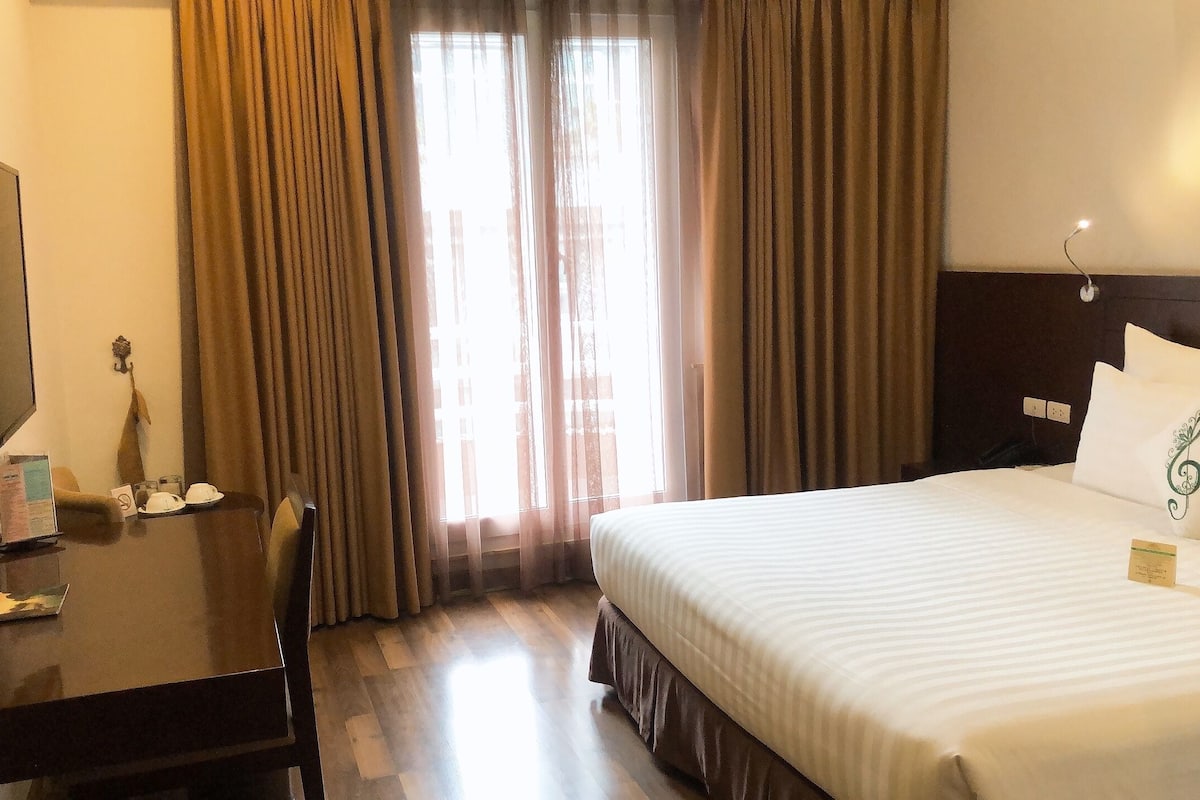 1 bedroom, minibar, in-room safe, desk