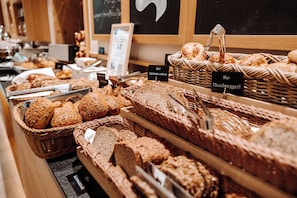 Tägliches inbegriffenes Frühstücksbuffet