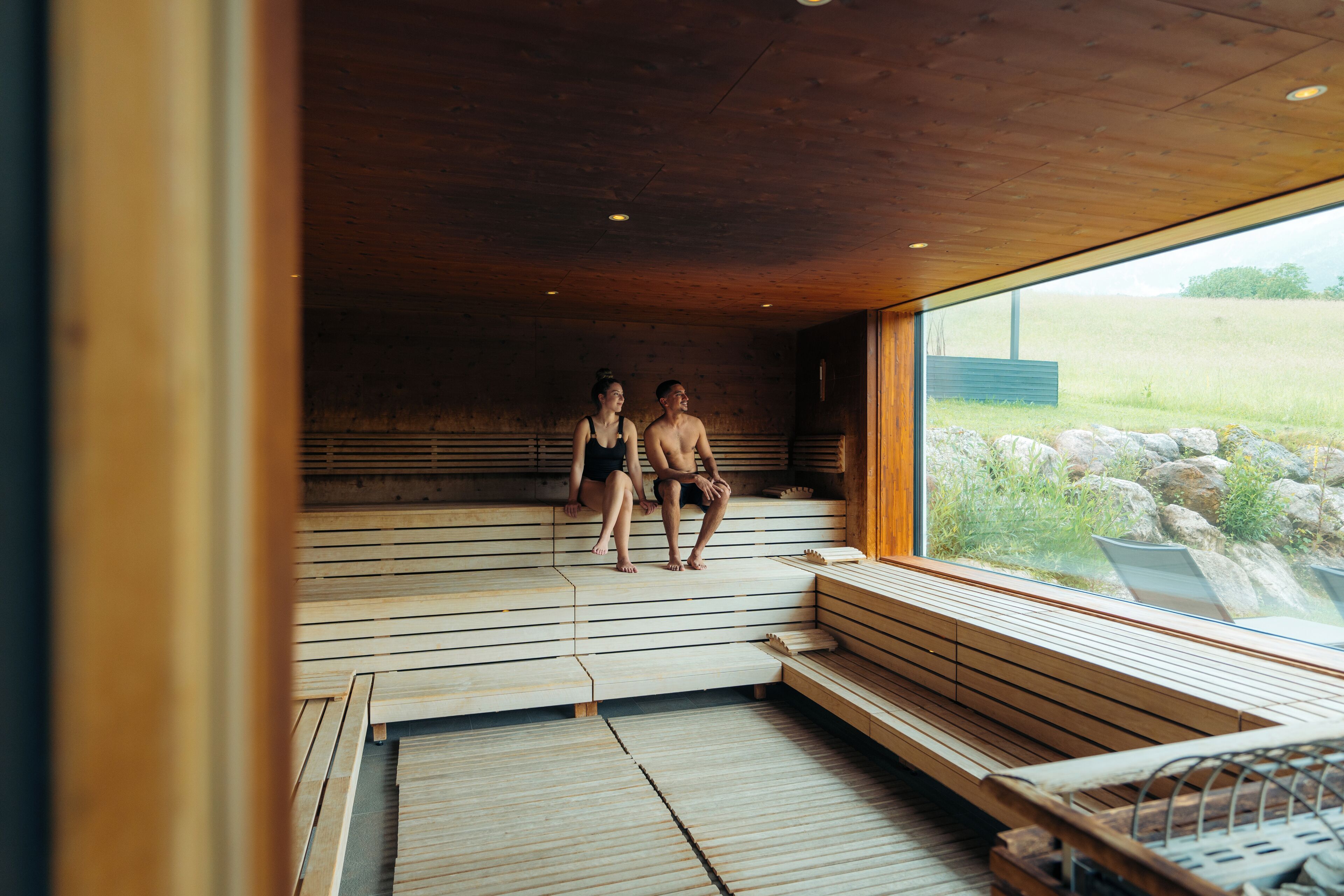 couples treatment room(s), sauna, hot tub, steam room