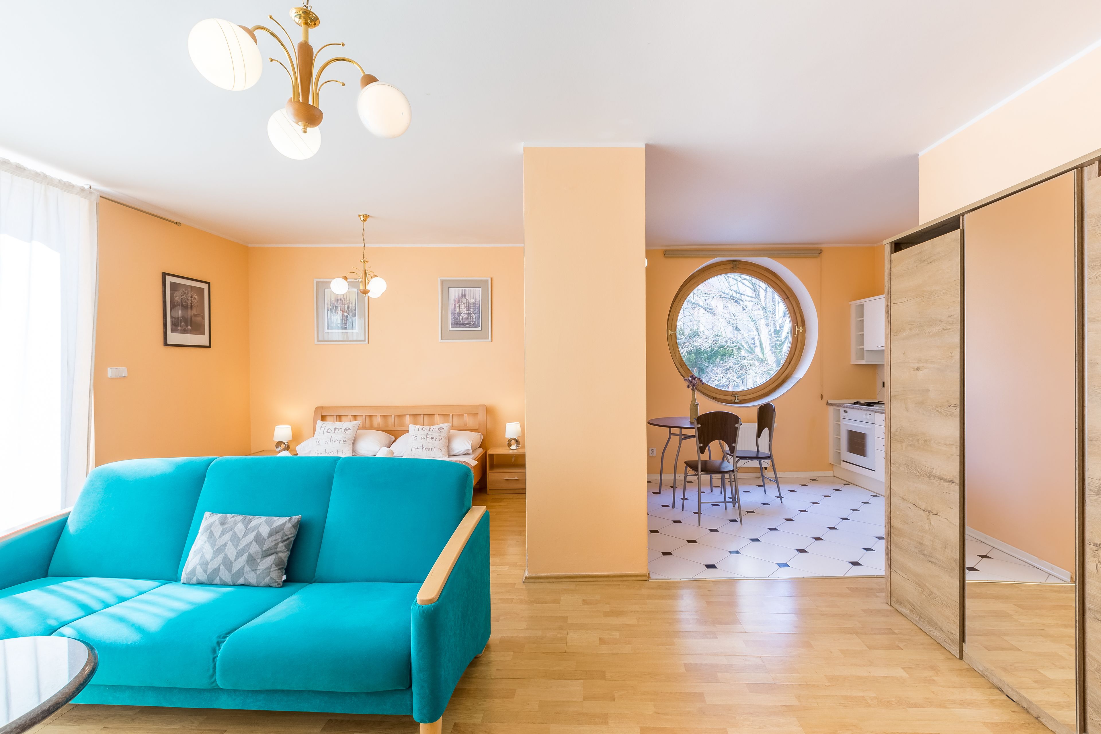 Apartment, Terrace | Living area | 38-inch LCD TV with digital channels, TV