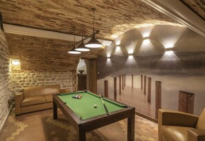 Billards