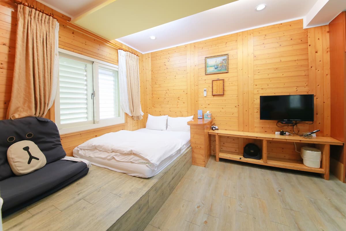 Family Quadruple Room (Japanese) | Free WiFi, bed sheets, wheelchair access
