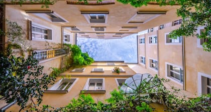 Les Patios du Marais