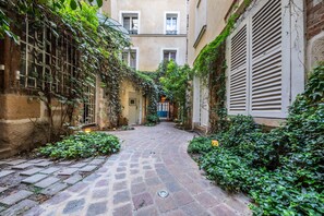 Exterior - Les Patios du Marais (Paris)