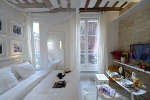 开间 (Very White) | 客房内保险箱、特色装修、熨斗/熨衣板、免费婴儿床