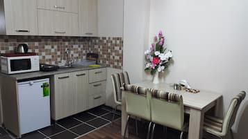 Family Suite | Private kitchenette