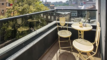 Habitación Deluxe, balcón | Balcón