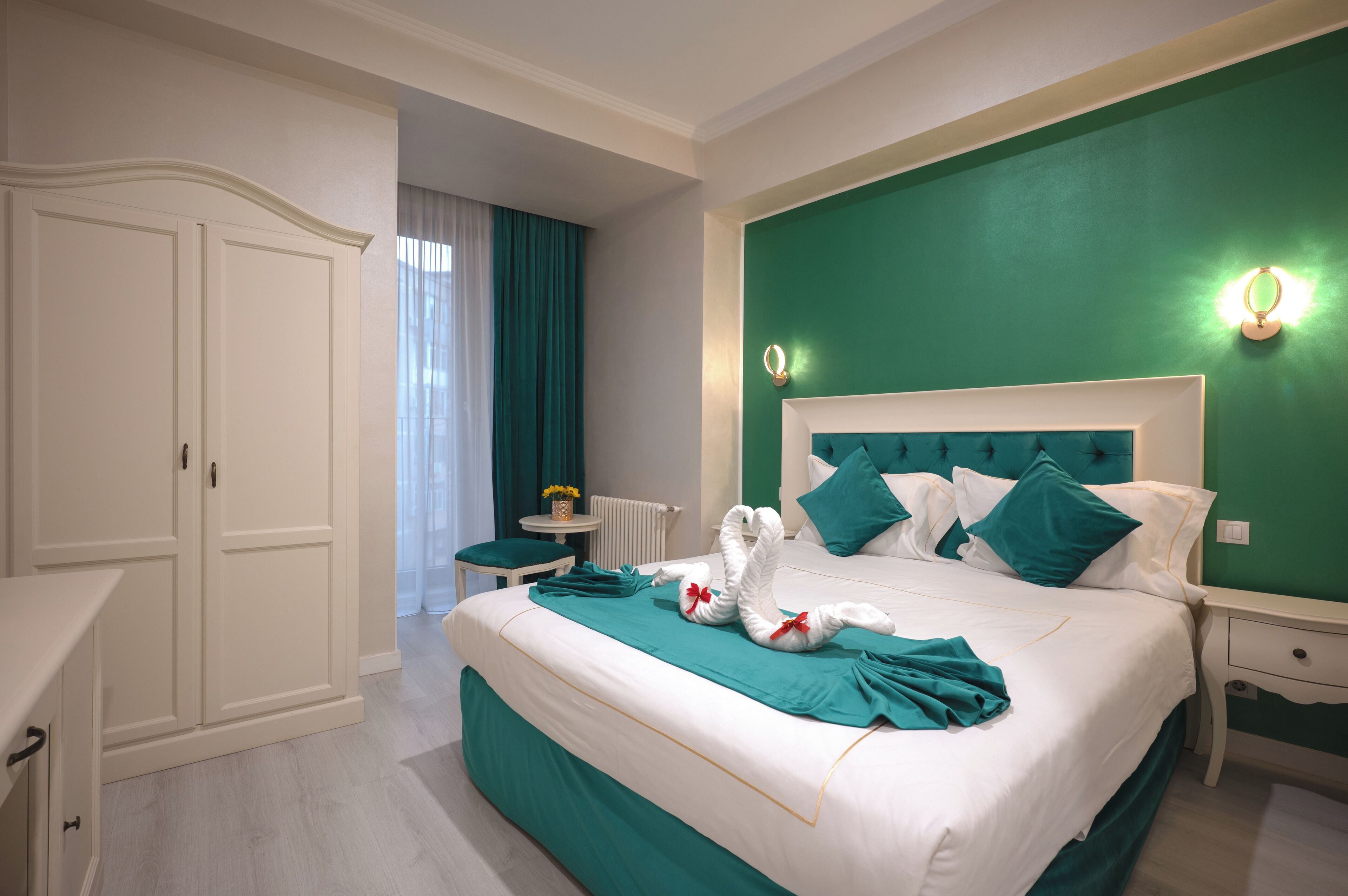 Premium bedding, minibar, in-room safe, desk