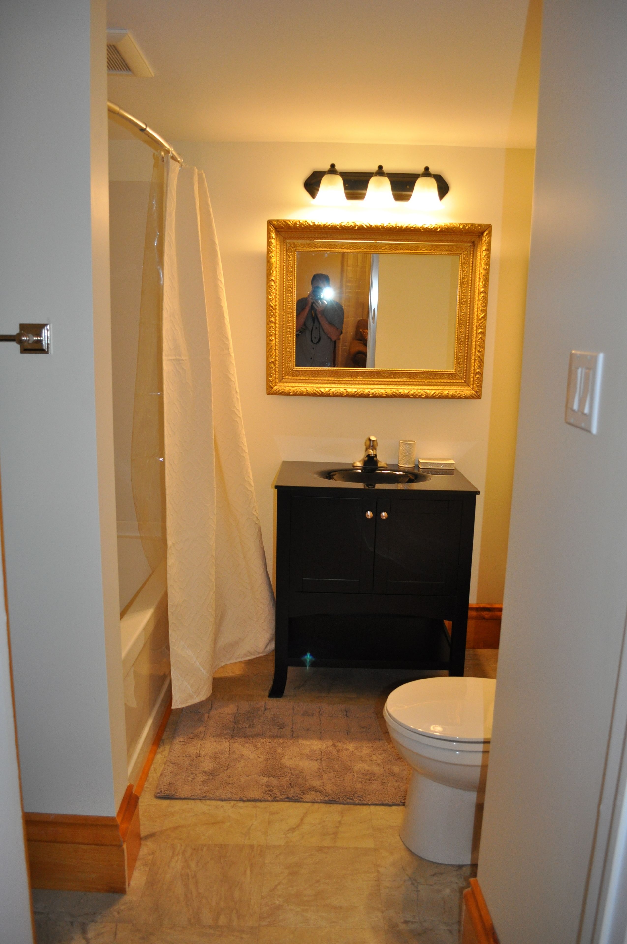 bathroom | free toiletries, hair dryer, towels