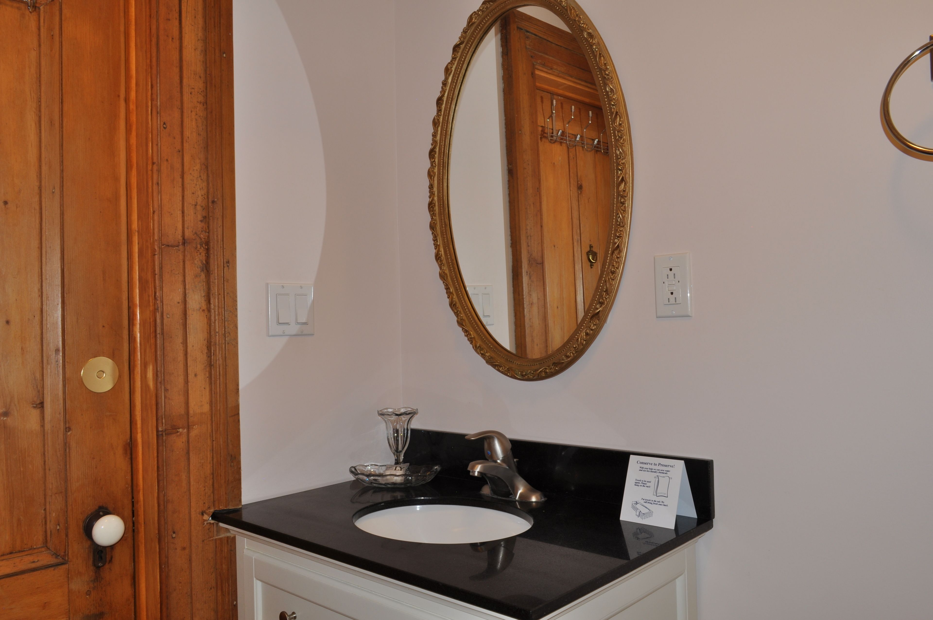 premier suite, 1 queen bed, non smoking, kitchenette | bathroom | free toiletries, hair dryer, towels