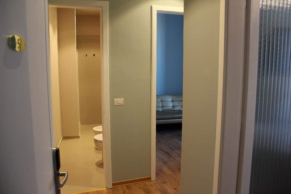In-room safe, desk, cribs (surcharge), WiFi (free)