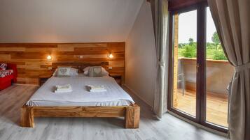 Design-Doppelzimmer, Balkon, Erdgeschoss | Hochwertige Bettwaren, Minibar, Zimmersafe, individuell dekoriert