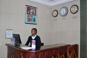 Reception - Hotel Magnificat (Lomé)