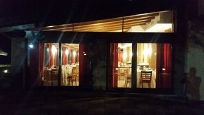 Se sirven almuerzos y cenas