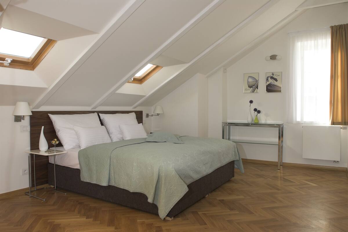 Executive Suite, 2 Bedrooms, City View | 1 bedroom, in-room safe, desk, iron/ironing board