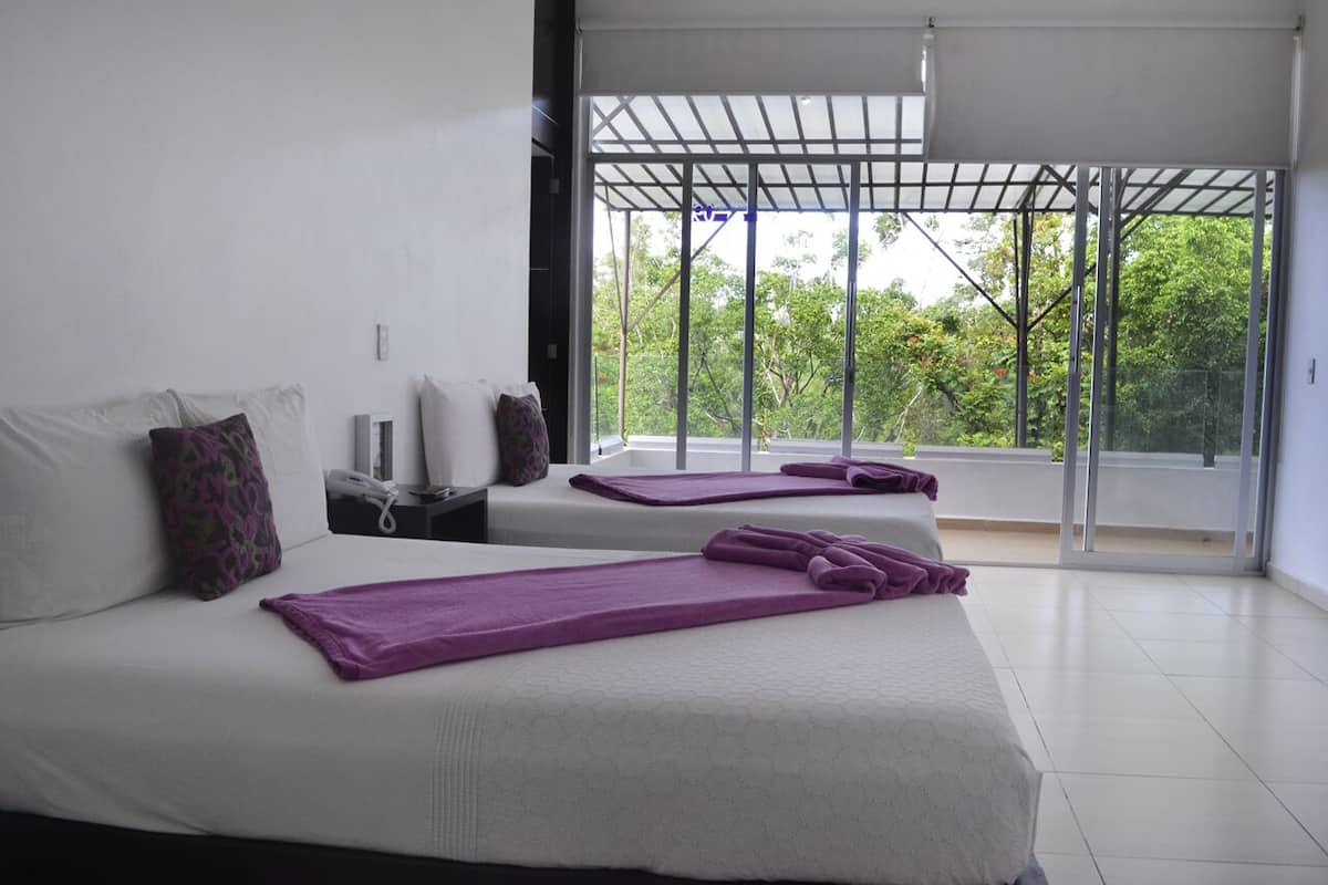 Doble Herencia | 1 bedroom, individually decorated, individually furnished, desk