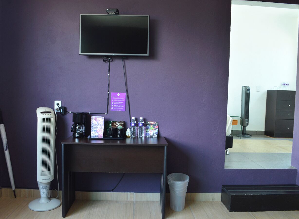 ruedo king/queen | 1 bedroom, individually decorated, individually furnished, desk