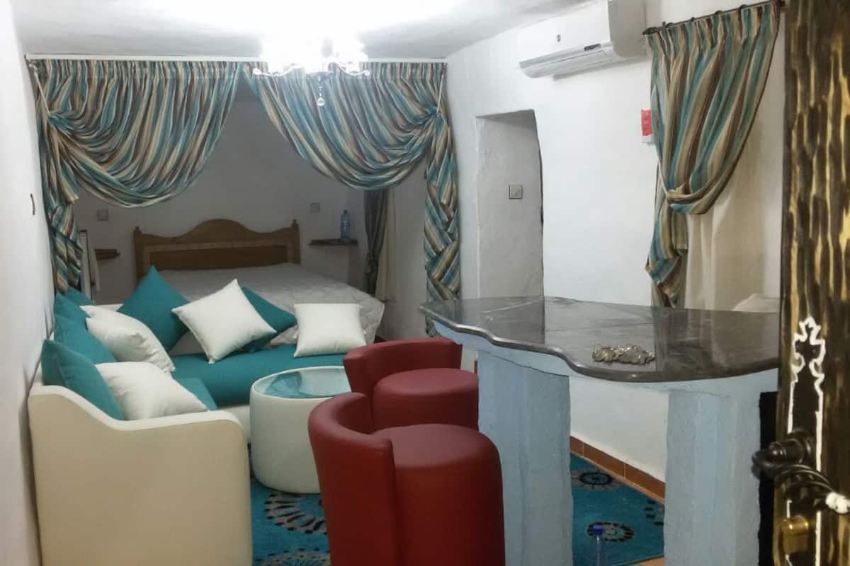 Exclusive Quadruple Room (Ben Rachid) | In-room safe, soundproofing, free cribs/infant beds, rollaway beds