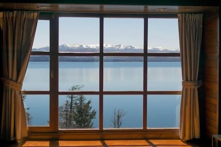 Superior Cabin, 1 Bedroom | 2 bedrooms, in-room safe, iron/ironing board, free WiFi