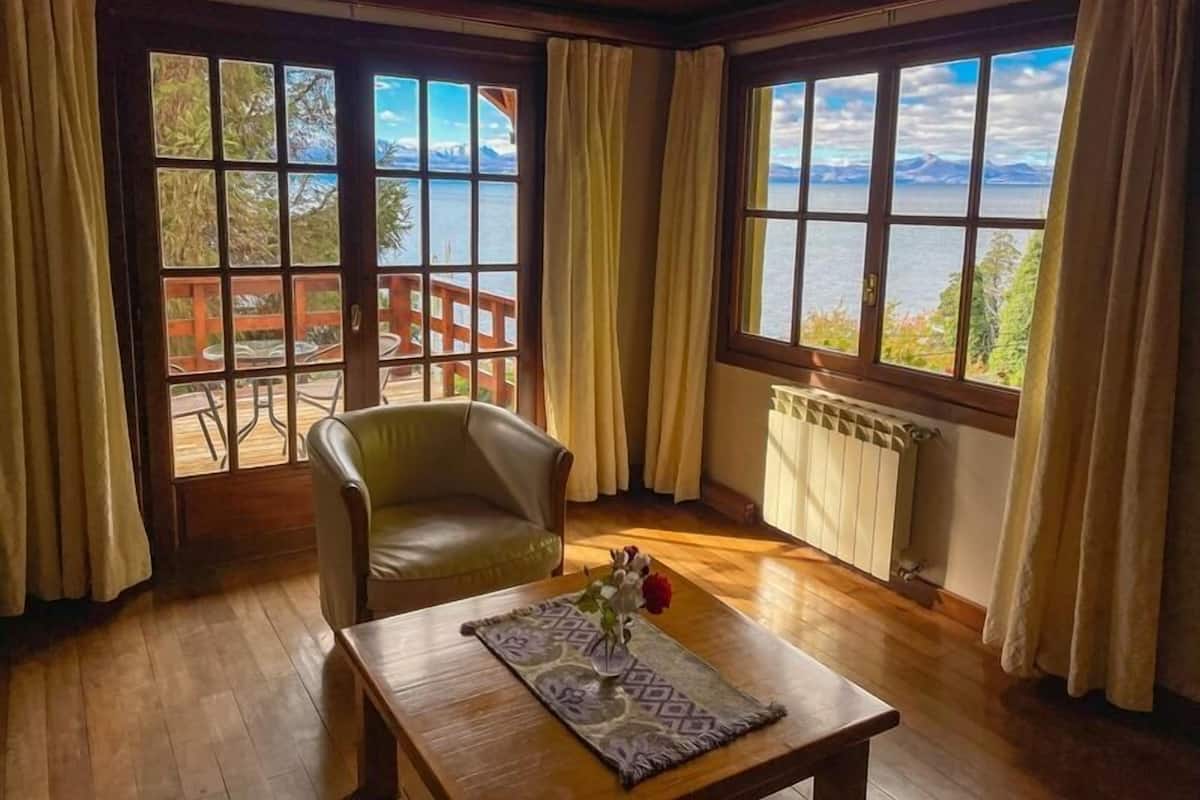 Superior Cabin | 2 bedrooms, in-room safe, iron/ironing board, free WiFi