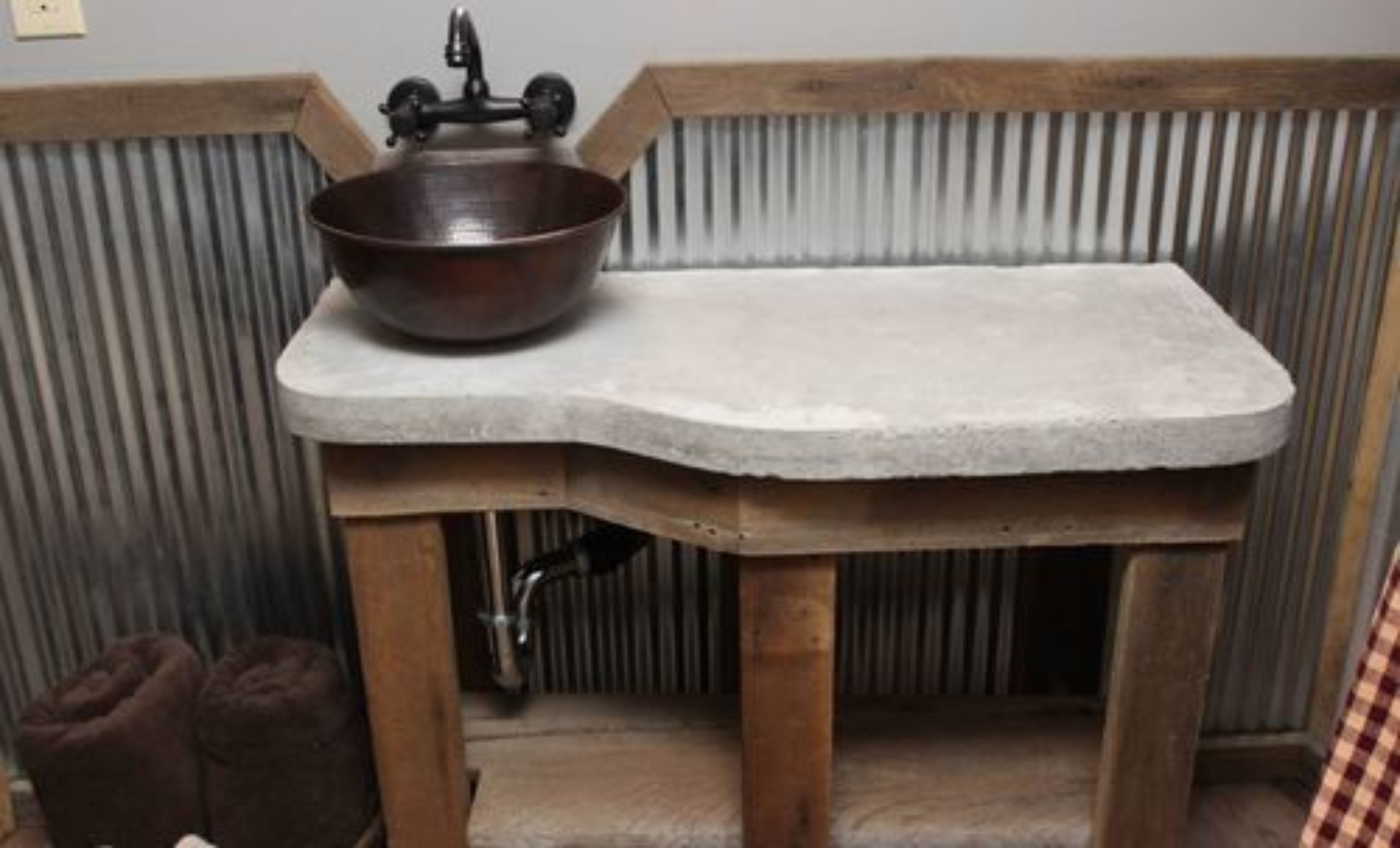 Room, Private Bathroom (Amish Country Comfort 1) | Bathroom | Shower, free toiletries, towels