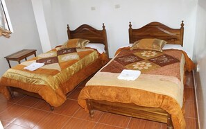 Doppelzimmer | Schreibtisch, Bügeleisen/Bügelbrett, Zustellbetten, kostenloses WLAN