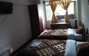 Doppelzimmer | Schreibtisch, Bügeleisen/Bügelbrett, Zustellbetten, kostenloses WLAN