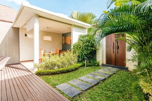 Courtyard - ZEN Premium Umalas Bumbak Villa (Kerobokan)