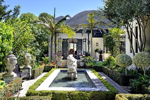 21 Roux Street Guesthouse