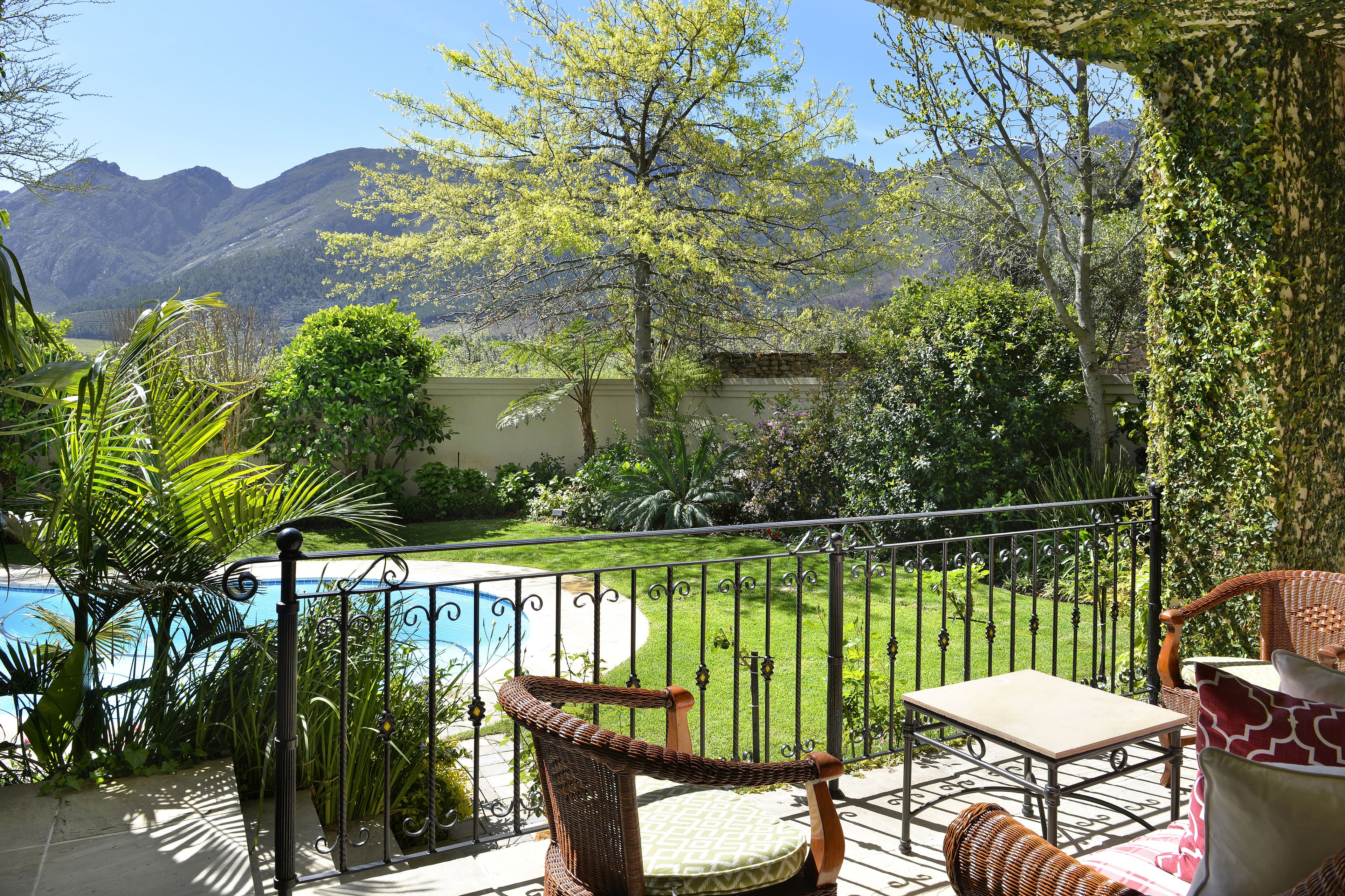 Standard Pool Room  | Mountain view