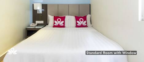 Desk, soundproofing, iron/ironing board, free WiFi