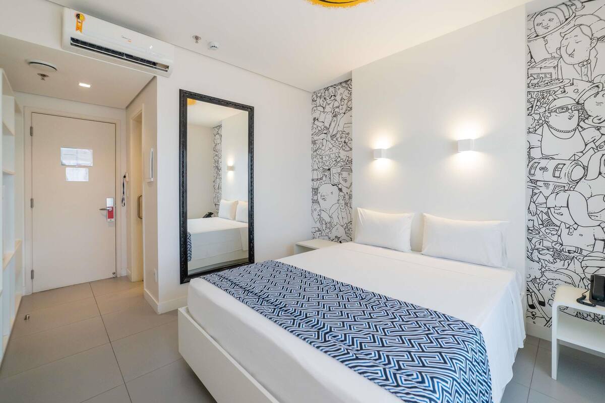 Standard Apartment, 1 Double Bed | Minibar, in-room safe, desk, blackout curtains