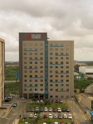 Front of property - Golden Tower Maracanaú by Fênix Hotéis (Maracanau)