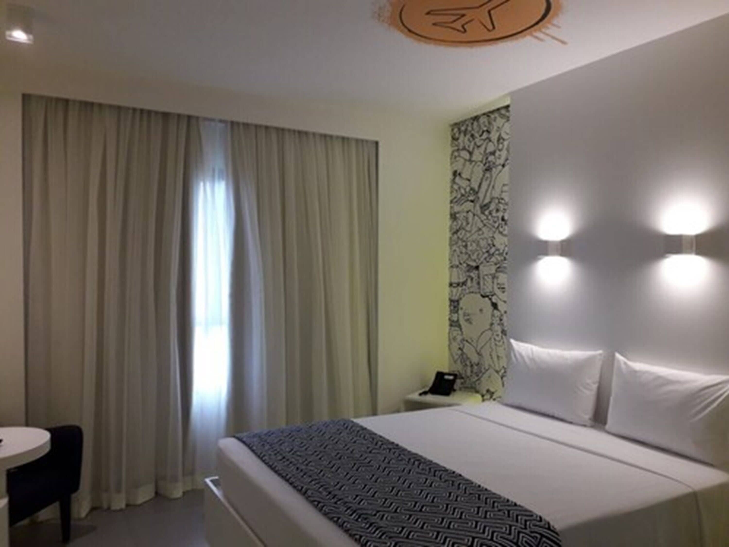 minibar, in-room safe, desk, blackout curtains