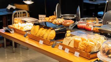 Desayuno estilo bufé