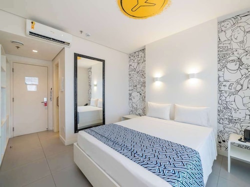 Golden Tower Maracanaú by Fênix Hotéis