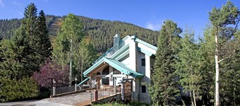 Alpine Village Suites