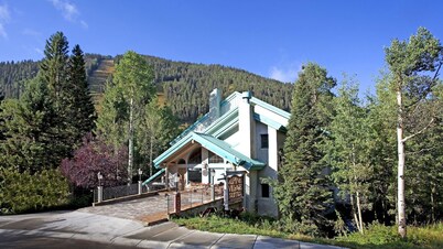 Alpine Village Suites