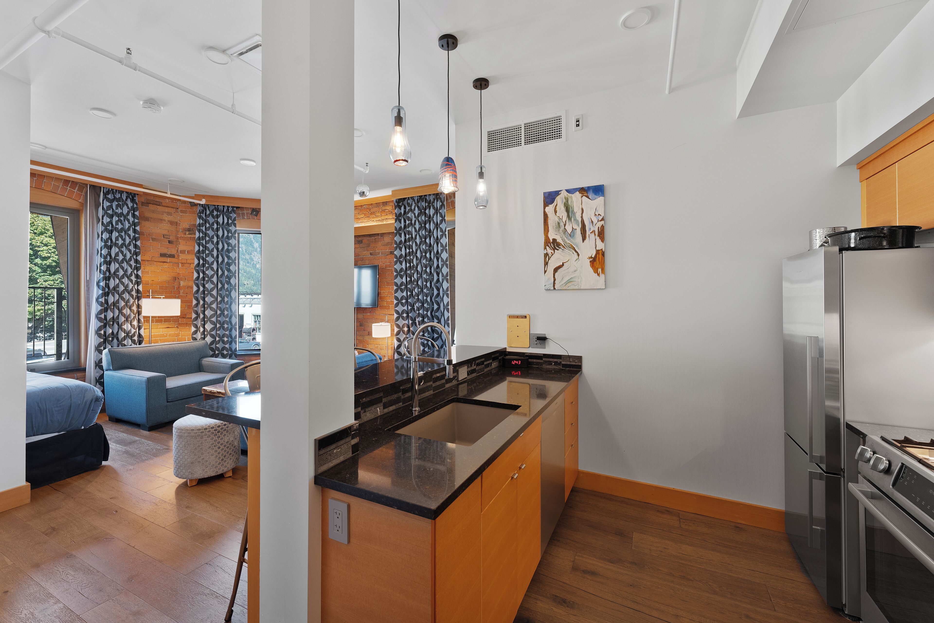 junior suite, 1 king bed | private kitchen | microwave, coffee/tea maker, electric kettle